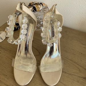 Nude Cape Robbin heels